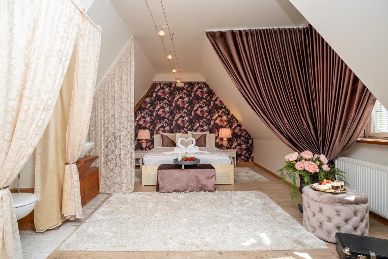 Rataskaevu Boutique - 7 Unique Apartments Таллин Экстерьер фото